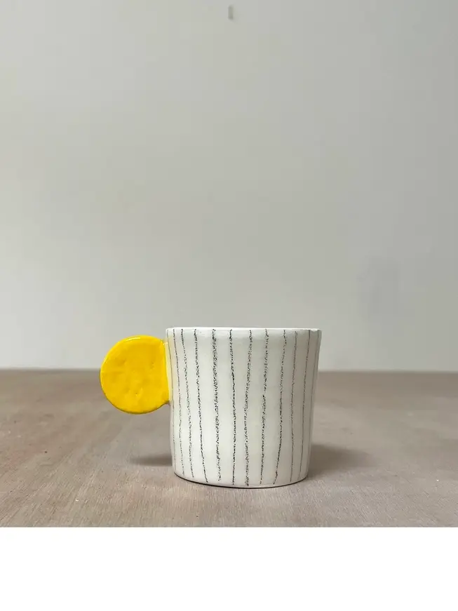 Vfmk odeon studio ceramic gestreifte kaffeetasse 1